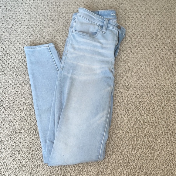 High Waisted Guess Skinny Jeans - Picture 4 of 4